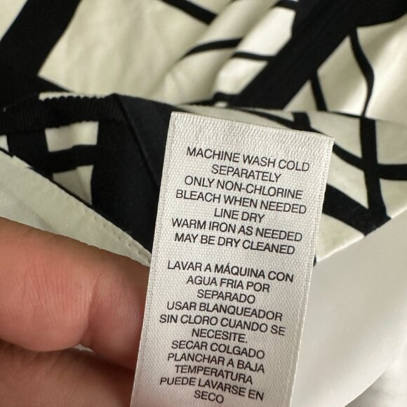 2/$30 White House Black Market Monochrome Plaid Mini Skirt 2 #A0064 - Picture 9 of 10